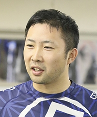 山岸 佳太