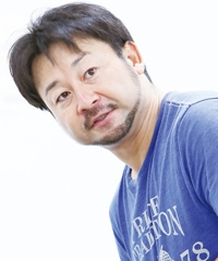 山崎 芳仁