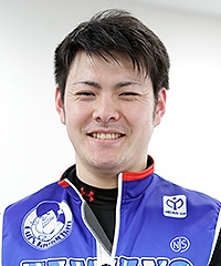 山本 直