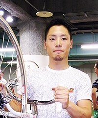 南 潤