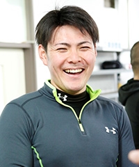 山本 直