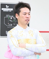 浅井 康太