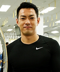 山本 奨