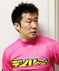 稲毛 健太