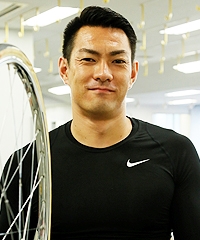山本 奨