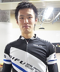 森川 康輔