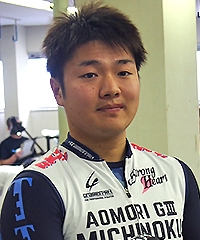 藤根 俊貴