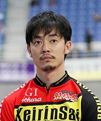 山中 秀将