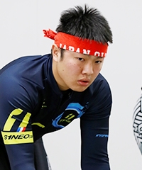 藤根 俊貴