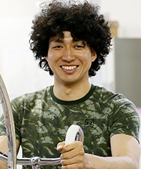 山崎 賢人