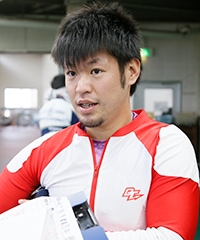 山下 一輝