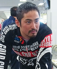 屋良 朝春