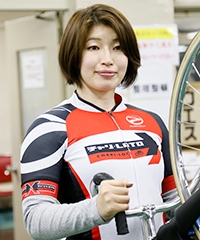 石井 貴子