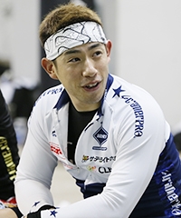 新山 響平