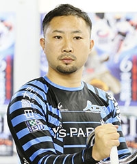 山岸 佳太
