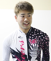 磯島 成介