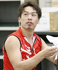 浅井 康太