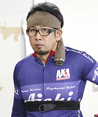 舘 泰守
