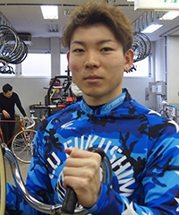 鈴木 涼介