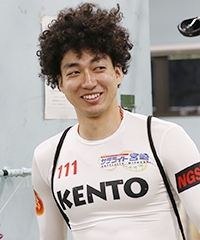 山崎 賢人