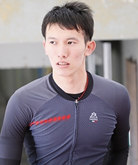 脇本 勇希