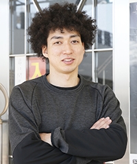 山崎 賢人