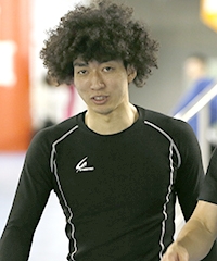 山崎 賢人
