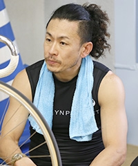 吉本 哲郎