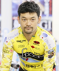 山中 貴雄