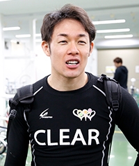 山田 英明